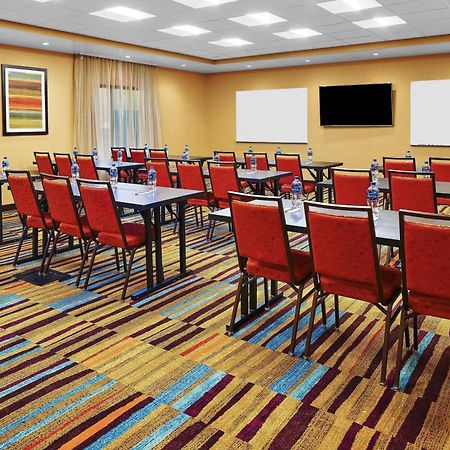 Fairfield Inn & Suites By Marriott Fresno Yosemite International Airport Bagian luar foto