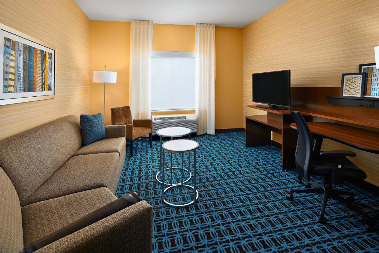 Fairfield Inn & Suites By Marriott Fresno Yosemite International Airport Bagian luar foto