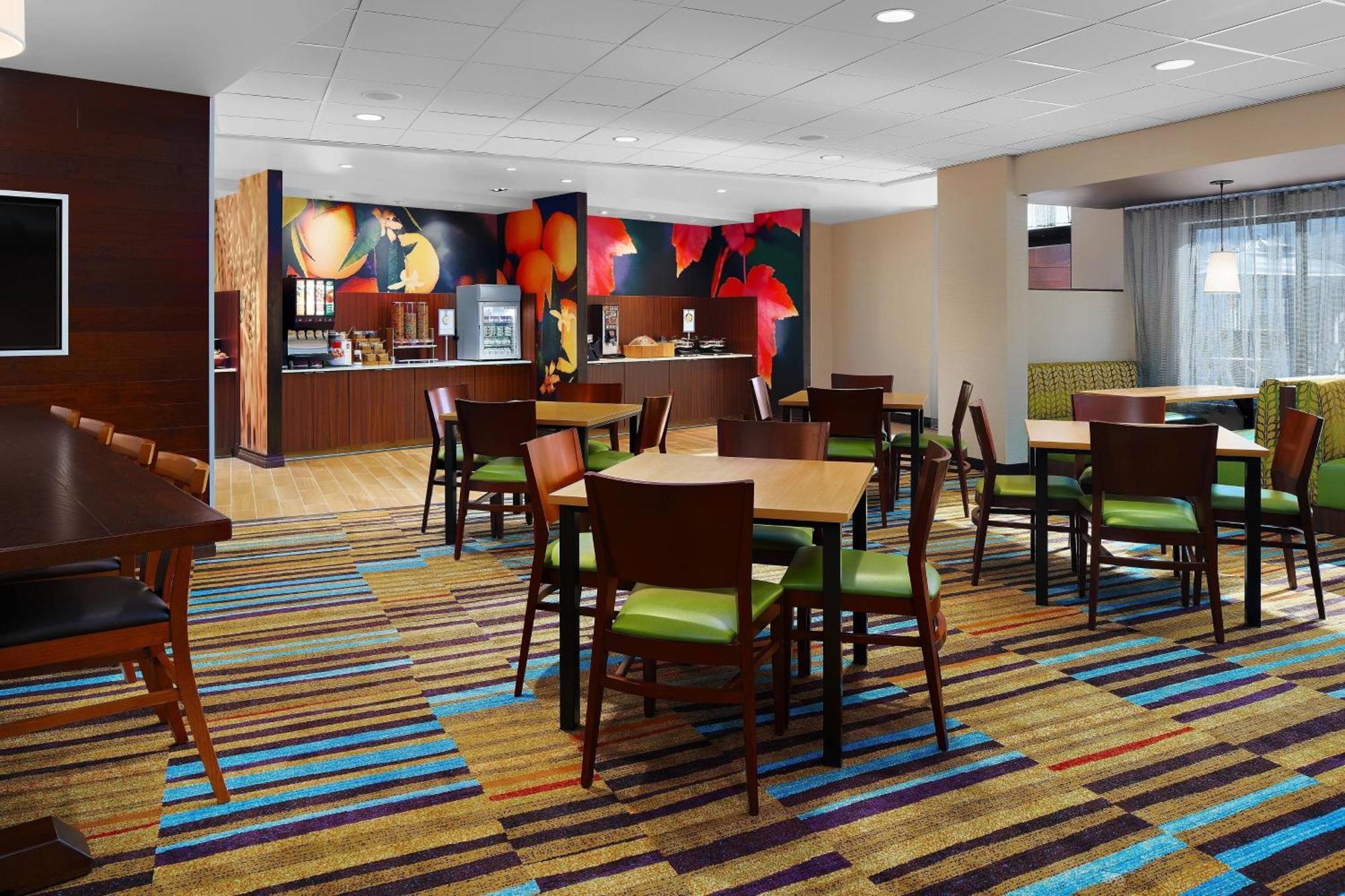Fairfield Inn & Suites By Marriott Fresno Yosemite International Airport Bagian luar foto